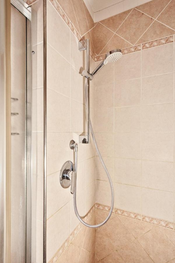 Piazza Statuto Elegant Apartment Турин Экстерьер фото