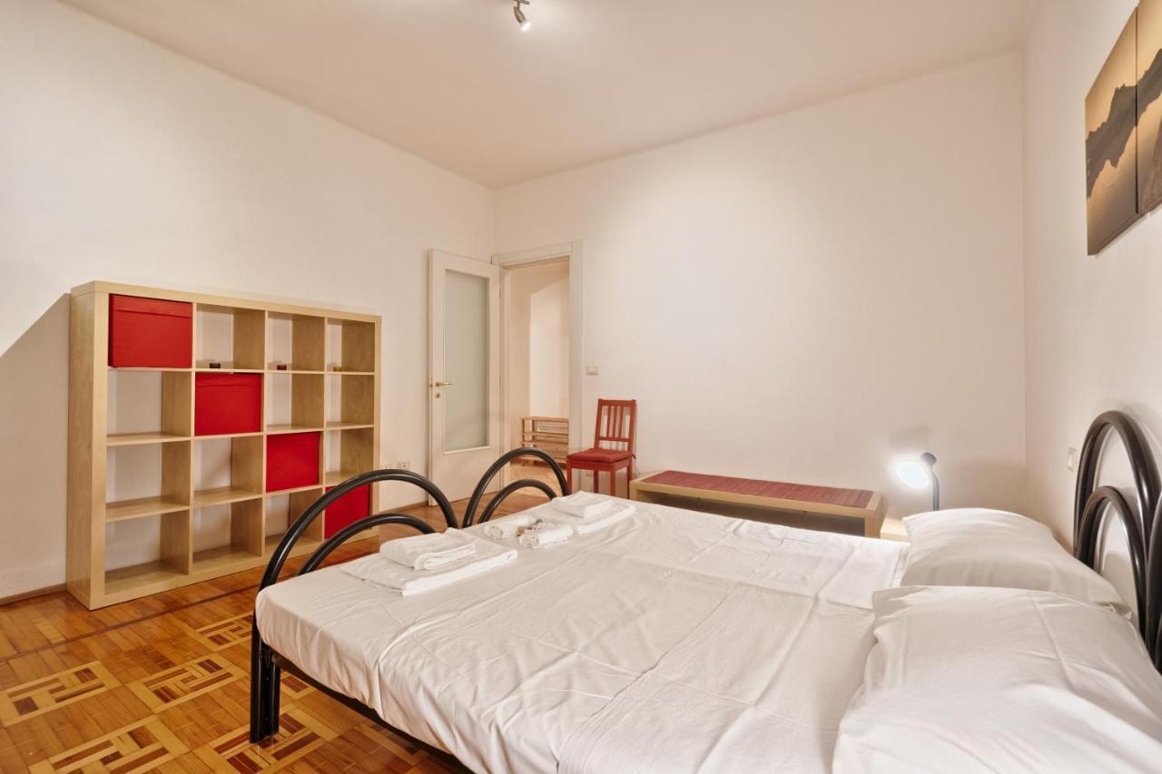 Piazza Statuto Elegant Apartment Турин Экстерьер фото